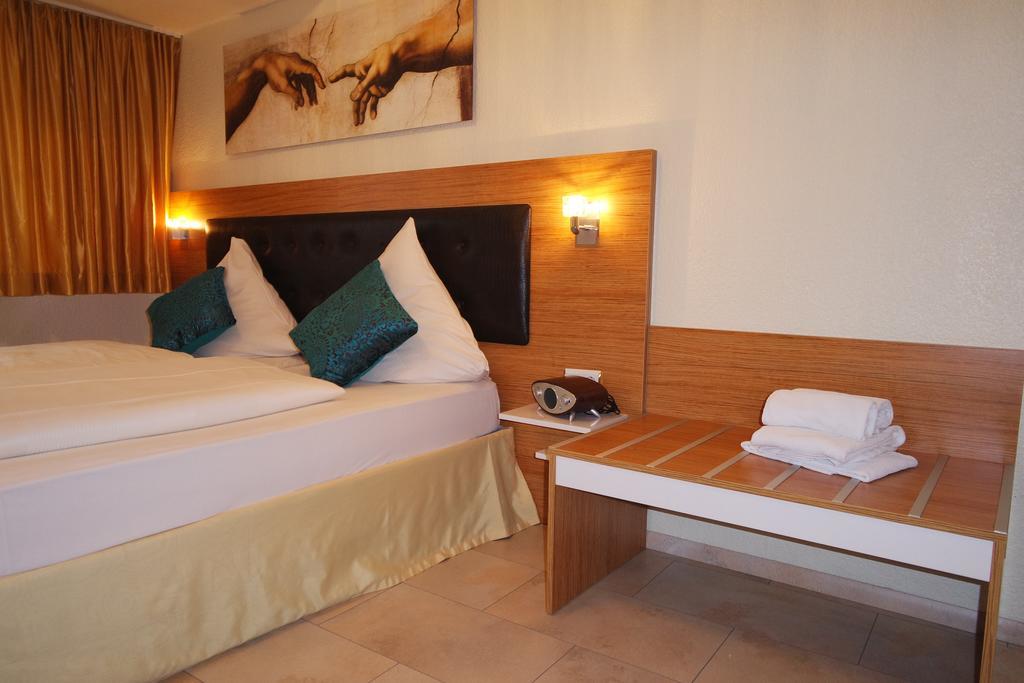 Hotel Drei Kronen Dortmund Buitenkant foto